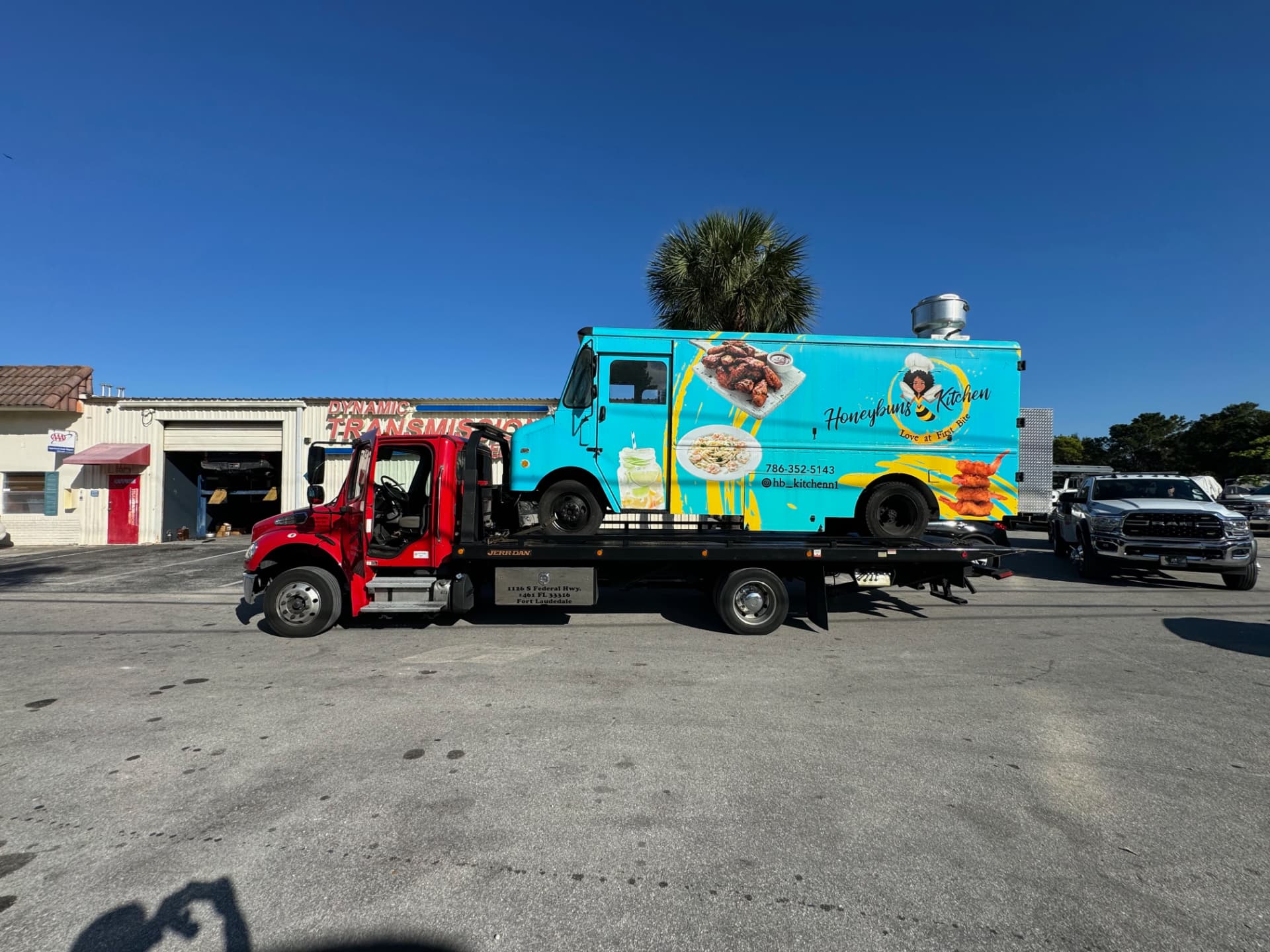 High Solar Towing transporting a food truck in Delray Beach